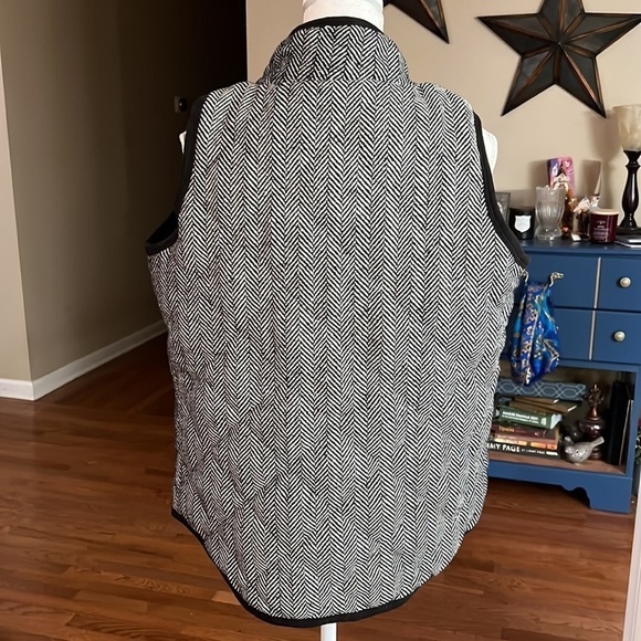 E2 Clothing Vest Quilted Herringbone Front Zipper Pockets size Medium - Picture 4 of 10